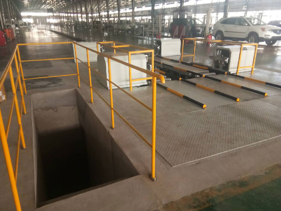 接触式动态面测量四轮定位仪