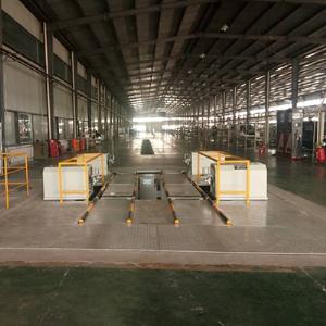 接触式动态面测量四轮定位仪